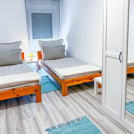 Komfort Home Bursport Bt. Haz Balatonfenyves Buitenkant foto