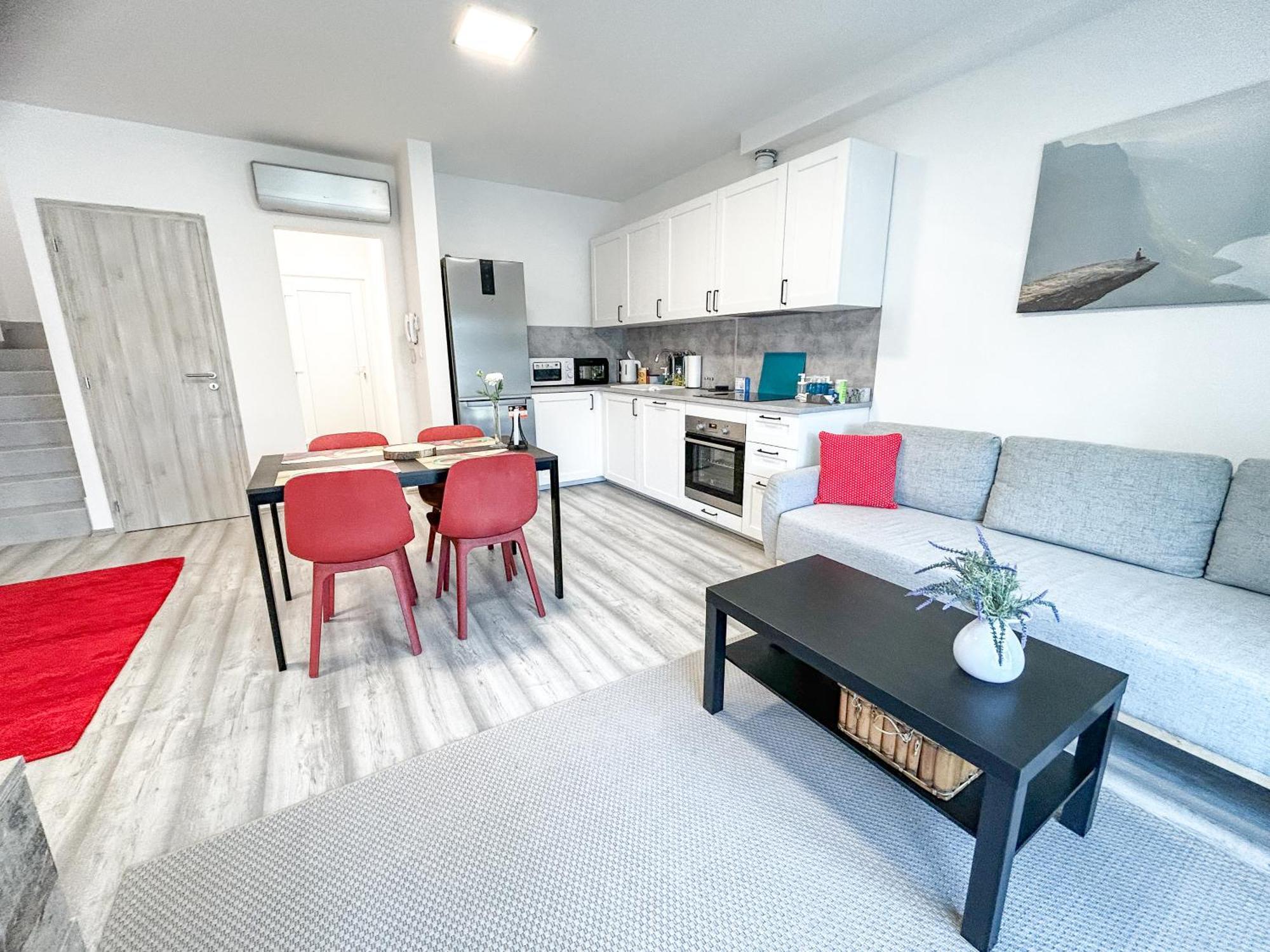 Komfort Home Bursport Bt. Haz Balatonfenyves Buitenkant foto